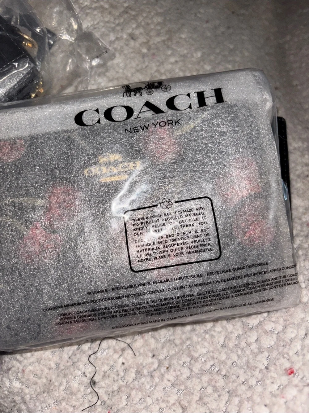 Coach corner zip wristlet cherry black gold hardware NEW